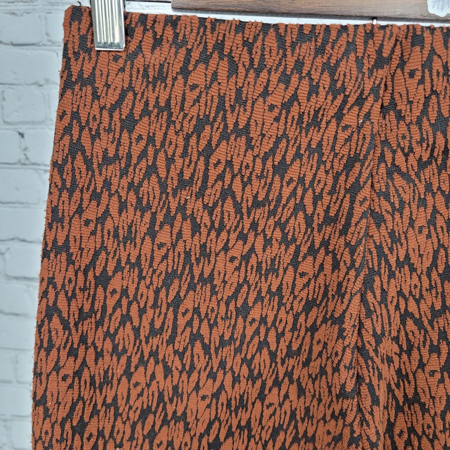 Anthropologie Brown Leopard Pull On Stretch Mid Rise Crop Pants Size XS (26x26)