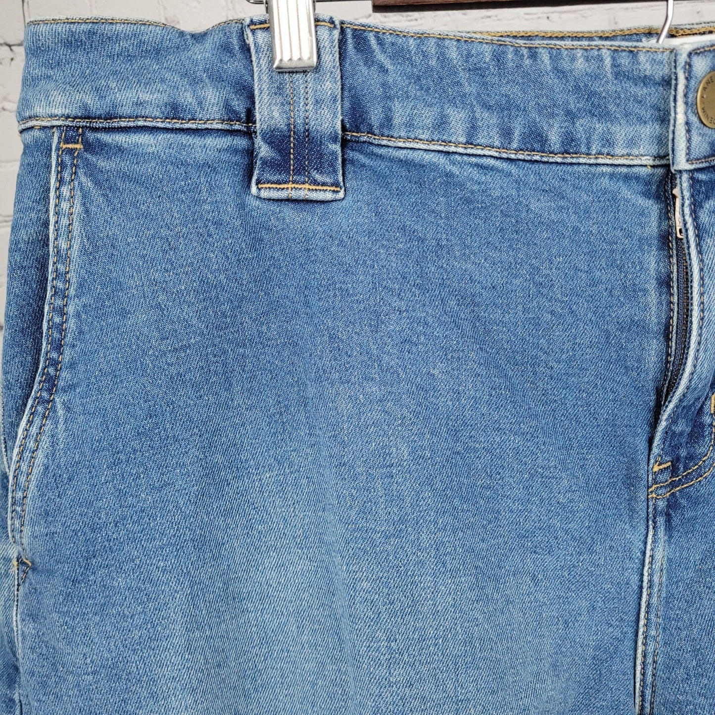 NWT Lane Bryant Blue Denim Mid Rise Medium Wash Bermuda Jeans Shorts 20 (40x14)