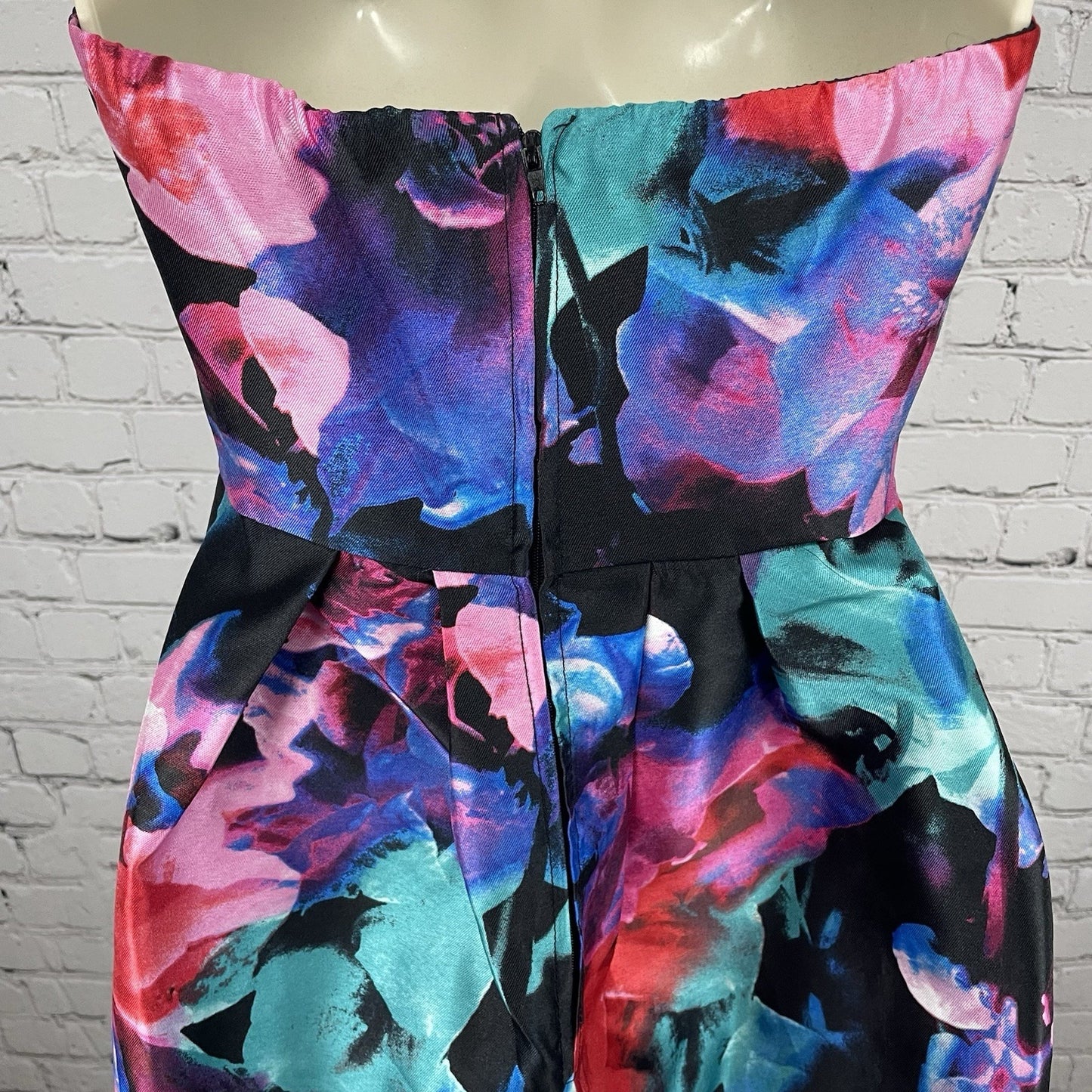 B. Darlin Floral Strapless Pleated Zip Closure Fit & Flare Mini Dress Size 3/4