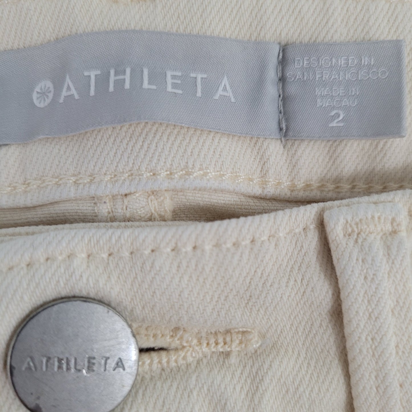 Athleta Cream Sculptek Stretch Denim High Rise Tapered Leg Jeans Size 2 (26x27)
