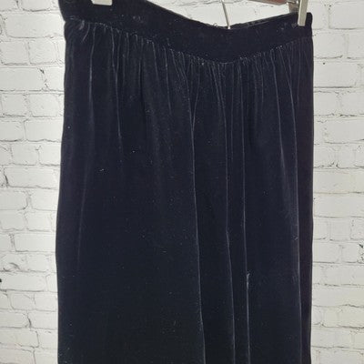 VTG Liz Claiborne Black Velvet High Rise Wide Leg Pants USA Made Size 12 (28x28)
