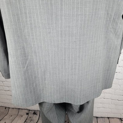 Lineage Grey Super Fine Wool Pinstriped Full Suit Set Blazer Size 46L Pants 40L