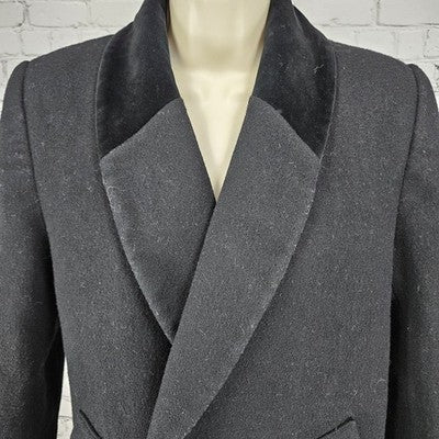 VTG Jones New York Black 100% Wool Velvet Collar Over Coat USA Small Petite SP