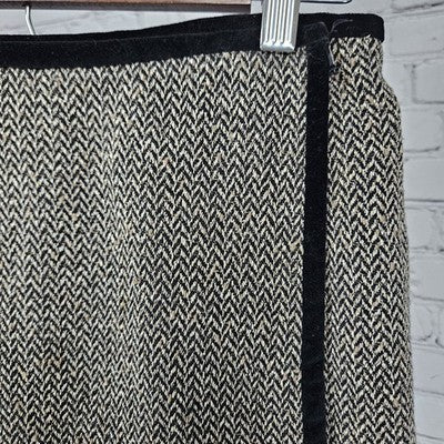 VTG Ann Taylor Black Tan Wool Silk Herringbone Velvet Trim Short Wrap Skirt 8