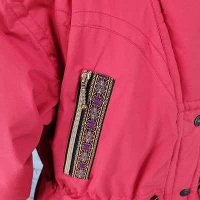 VTG Skiing Passport Retro Red Insulated Hooded Zip Pockets Jacket Size Medium M