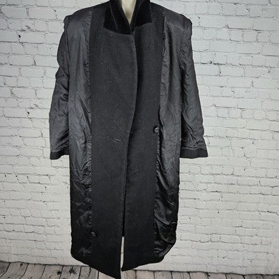 VTG Jones New York Black 100% Wool Velvet Collar Over Coat USA Small Petite SP