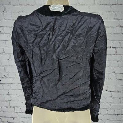 VTG The Villager Black Velvet Open Lined Intricate Trim Goth Collarless Jacket 4