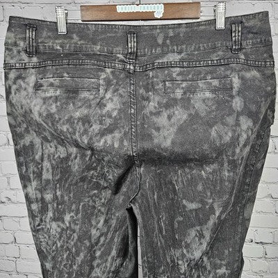 Soft Surroundings Grey Tie Dye Embroidered Rhinestone High Rise Jeans 18 (38x29)