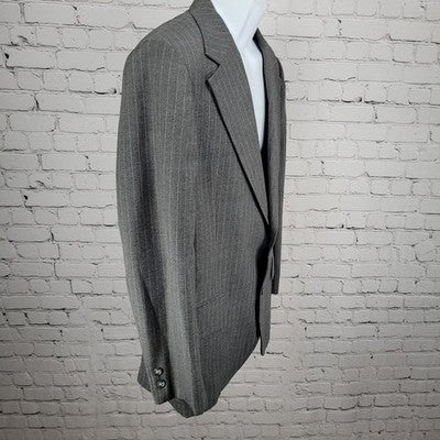 VTG The Barrister Collection Grey Pinstriped 2 Button Notch Blazer Sport Coat 38