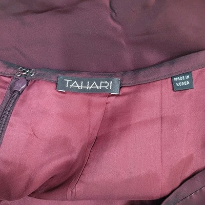 Tahari Dark Red Back Slit Lightweight Lined Straight Pencil Skirt Size 8 (25x19)