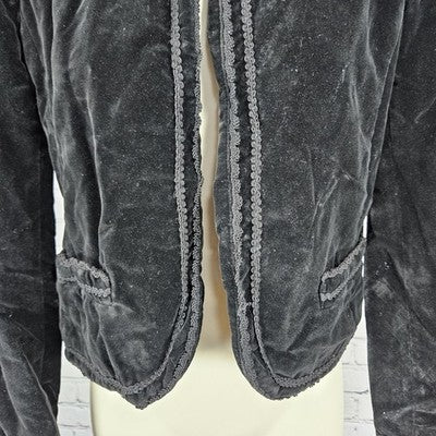 VTG The Villager Black Velvet Open Lined Intricate Trim Goth Collarless Jacket 4
