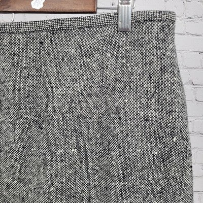 VTG Lizsport Black & White 100% Wool Lined Back Slit Skirt Size 16 (30x21)