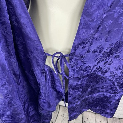 Frederick’s Of Hollywood Purple Roses Satin Short Sleeve Robe Size Medium M