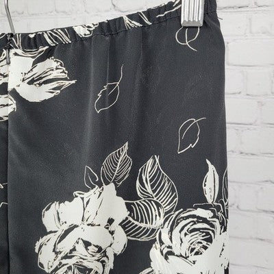 VTG Express Campagnie Internationale Black White Roses Chiffon Unlined Skirt 1/2