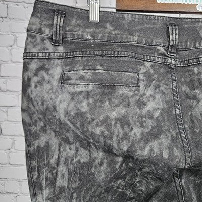 Soft Surroundings Grey Tie Dye Embroidered Rhinestone High Rise Jeans 18 (38x29)