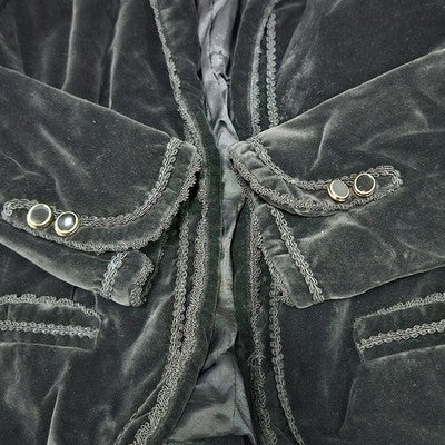 VTG The Villager Black Velvet Open Lined Intricate Trim Goth Collarless Jacket 4
