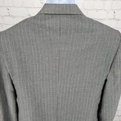VTG The Barrister Collection Grey Pinstriped 2 Button Notch Blazer Sport Coat 38