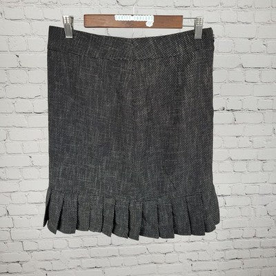 Georgiou Career Concept Black Pleated Hem Knee Length Lined Skirt Size 8 (29x21)