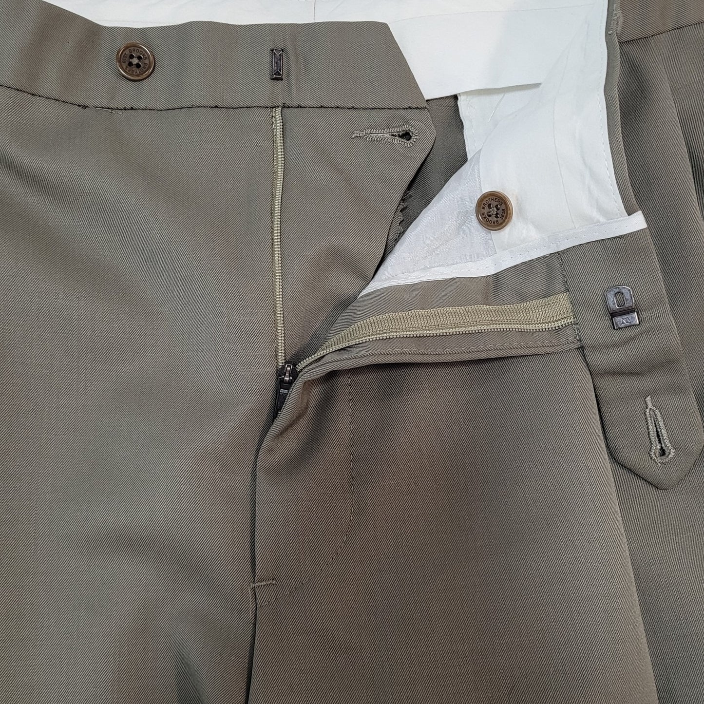 Brooks Brothers Brown 100% Wool 346 Pleated Dress Pants Size 38x32 (36x30)