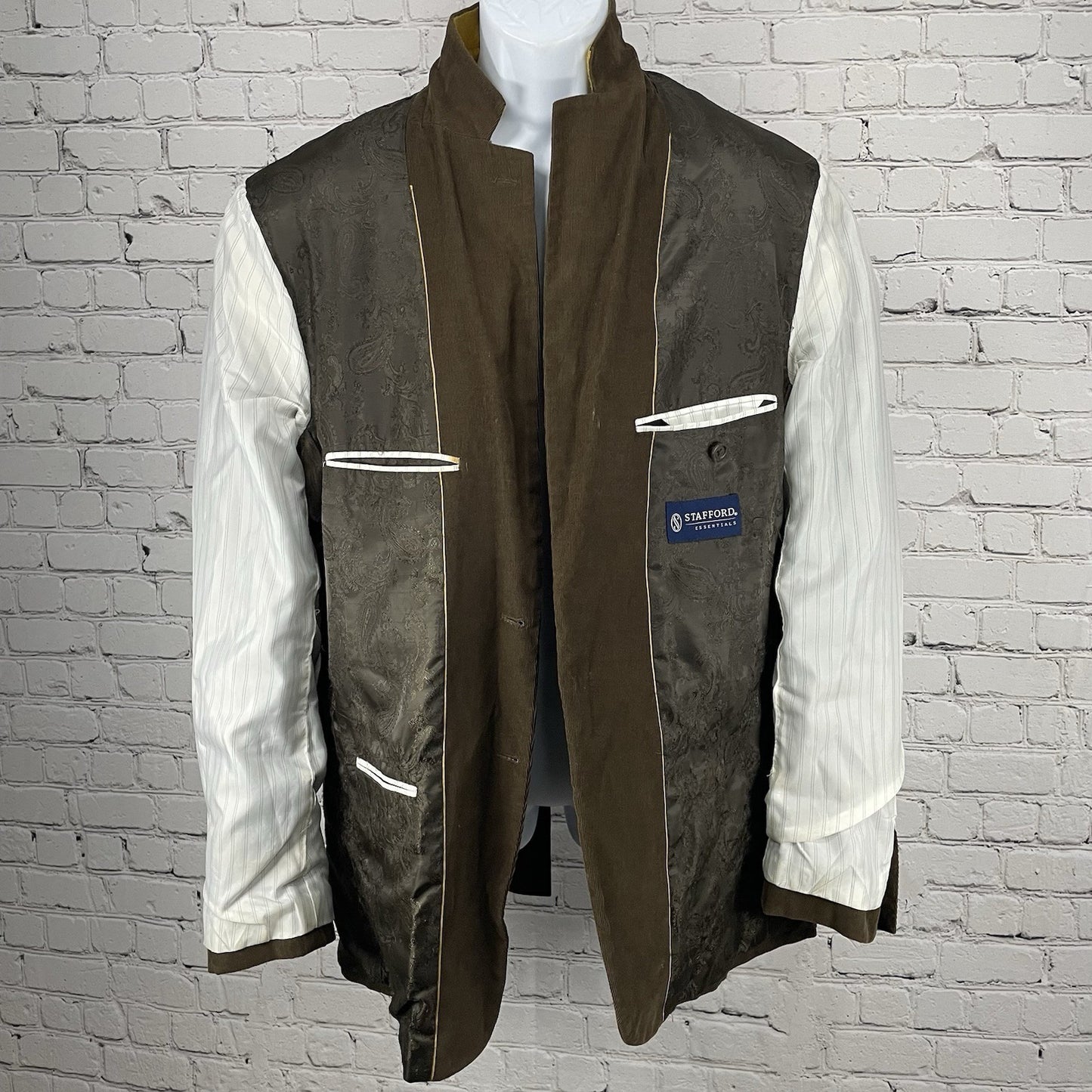 Stafford Brown Corduroy Classic Fit 2 Button Vented Blazer Sport Coat Size 42L