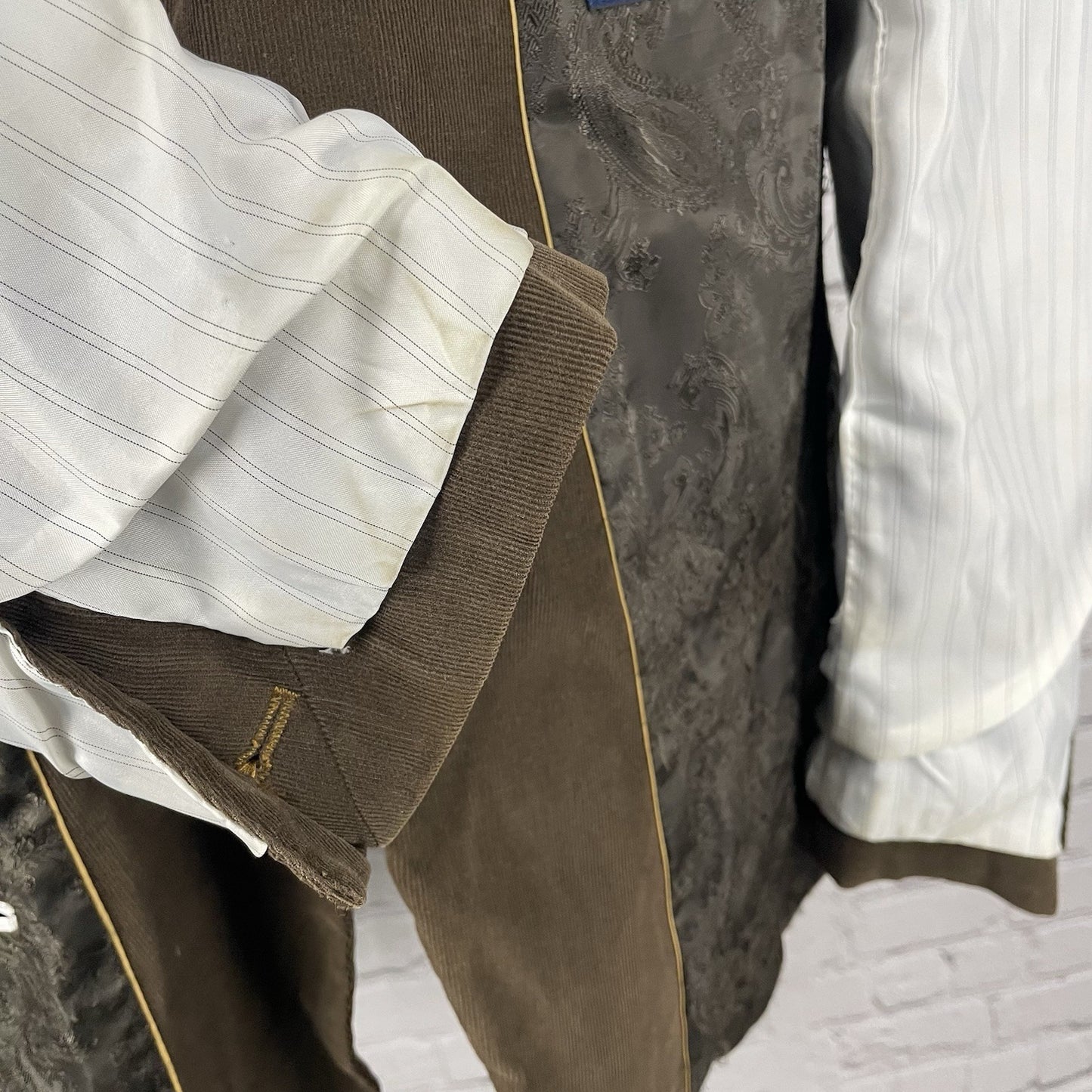 Stafford Brown Corduroy Classic Fit 2 Button Vented Blazer Sport Coat Size 42L