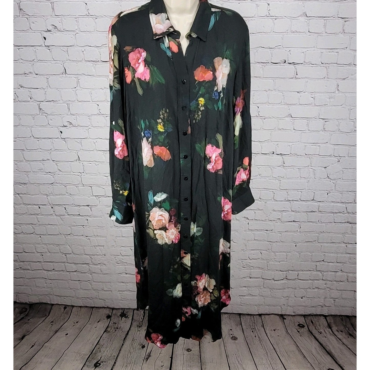 Finley Black Floral Lightweight Long Sleeve Shirt Dress USA Made Size Medium M