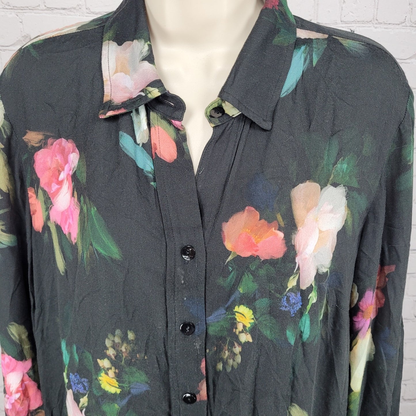 Finley Black Floral Lightweight Long Sleeve Shirt Dress USA Made Size Medium M