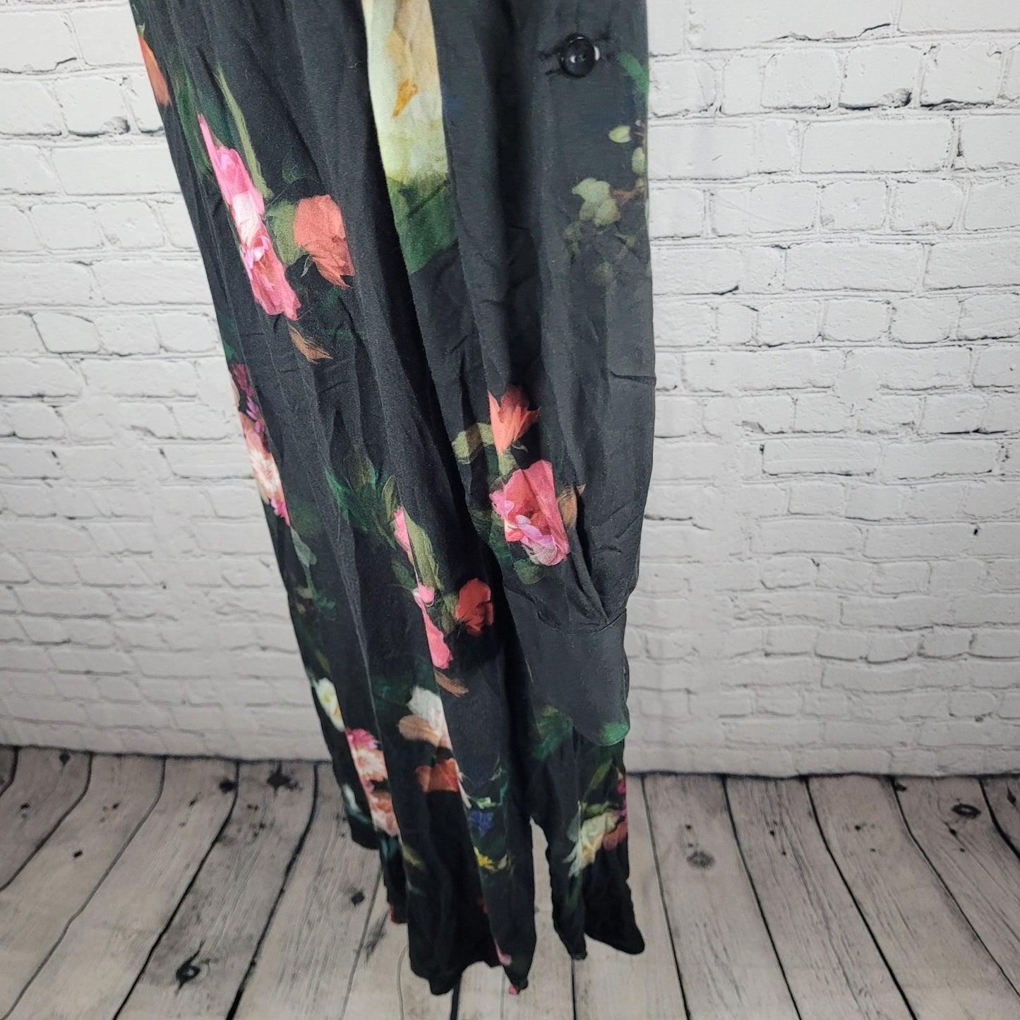 Finley Black Floral Lightweight Long Sleeve Shirt Dress USA Made Size Medium M
