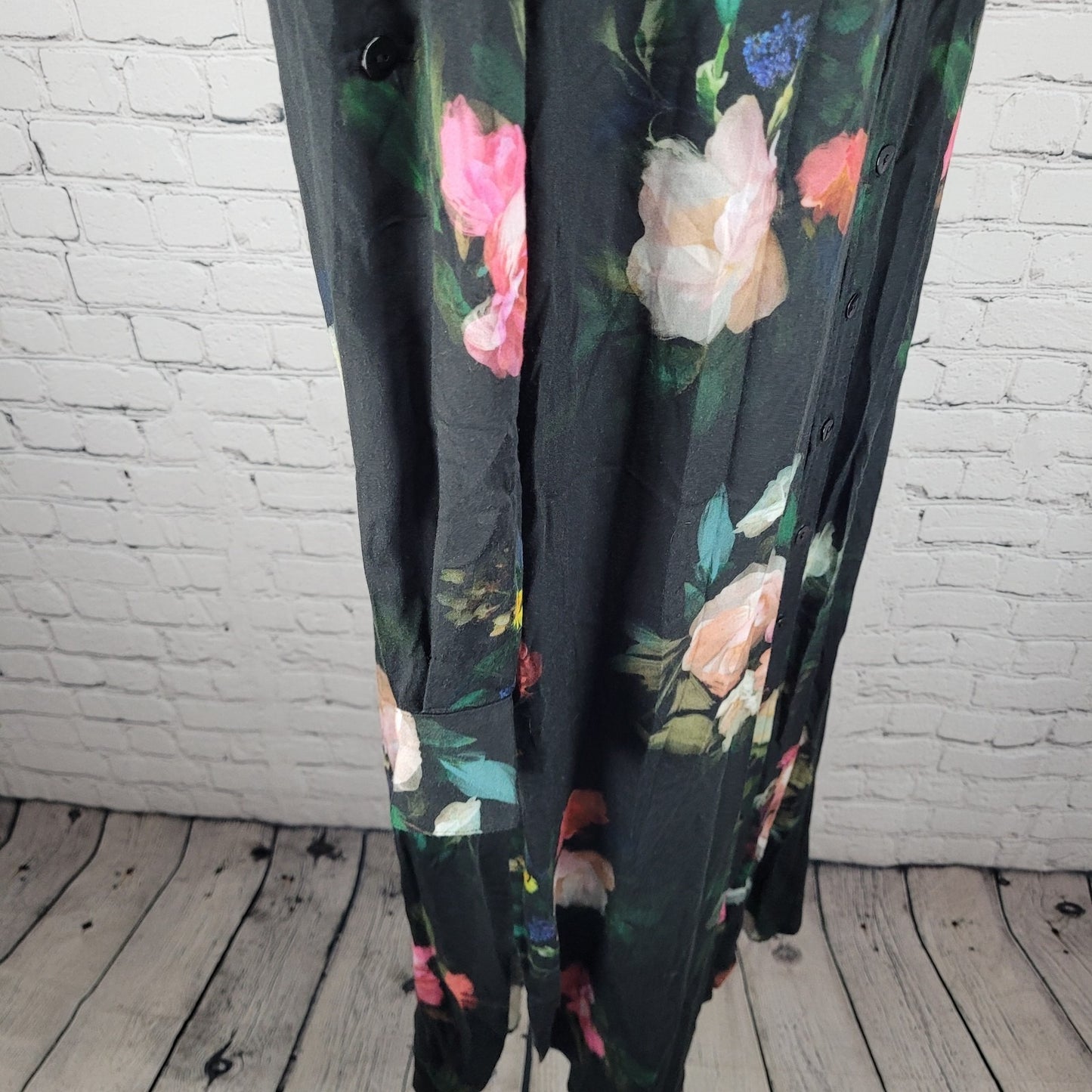 Finley Black Floral Lightweight Long Sleeve Shirt Dress USA Made Size Medium M