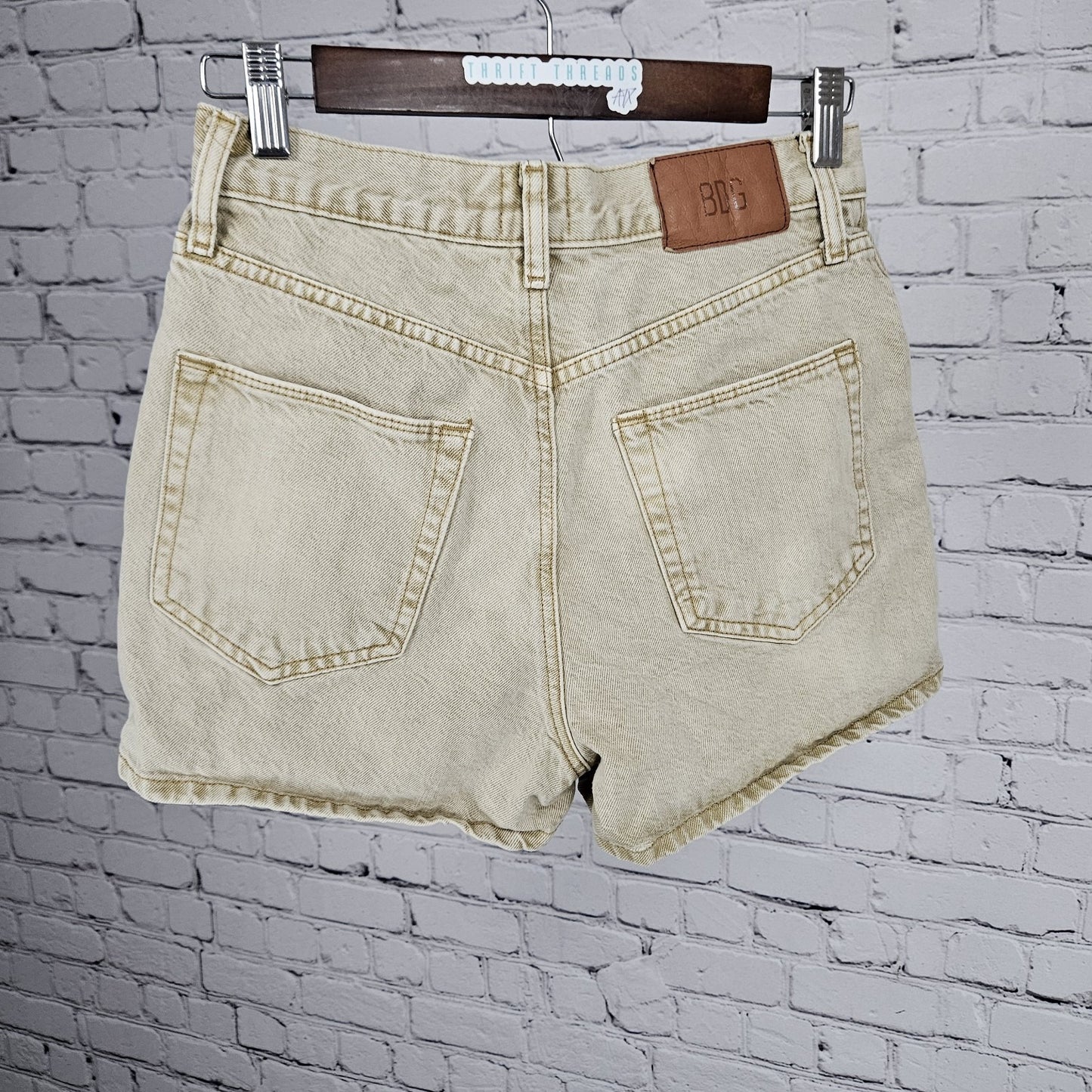 BDG Urban Outfitters Tan 100% Organic Cotton Denim Mom Jean Shorts 27 (26x2.5)
