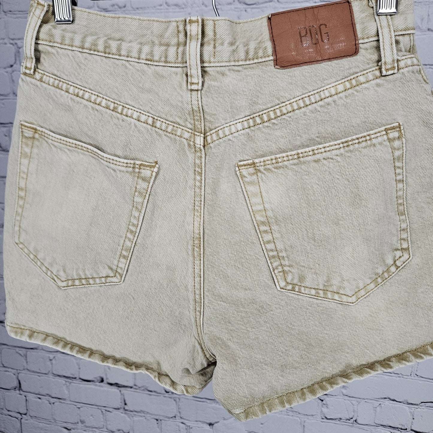 BDG Urban Outfitters Tan 100% Organic Cotton Denim Mom Jean Shorts 27 (26x2.5)