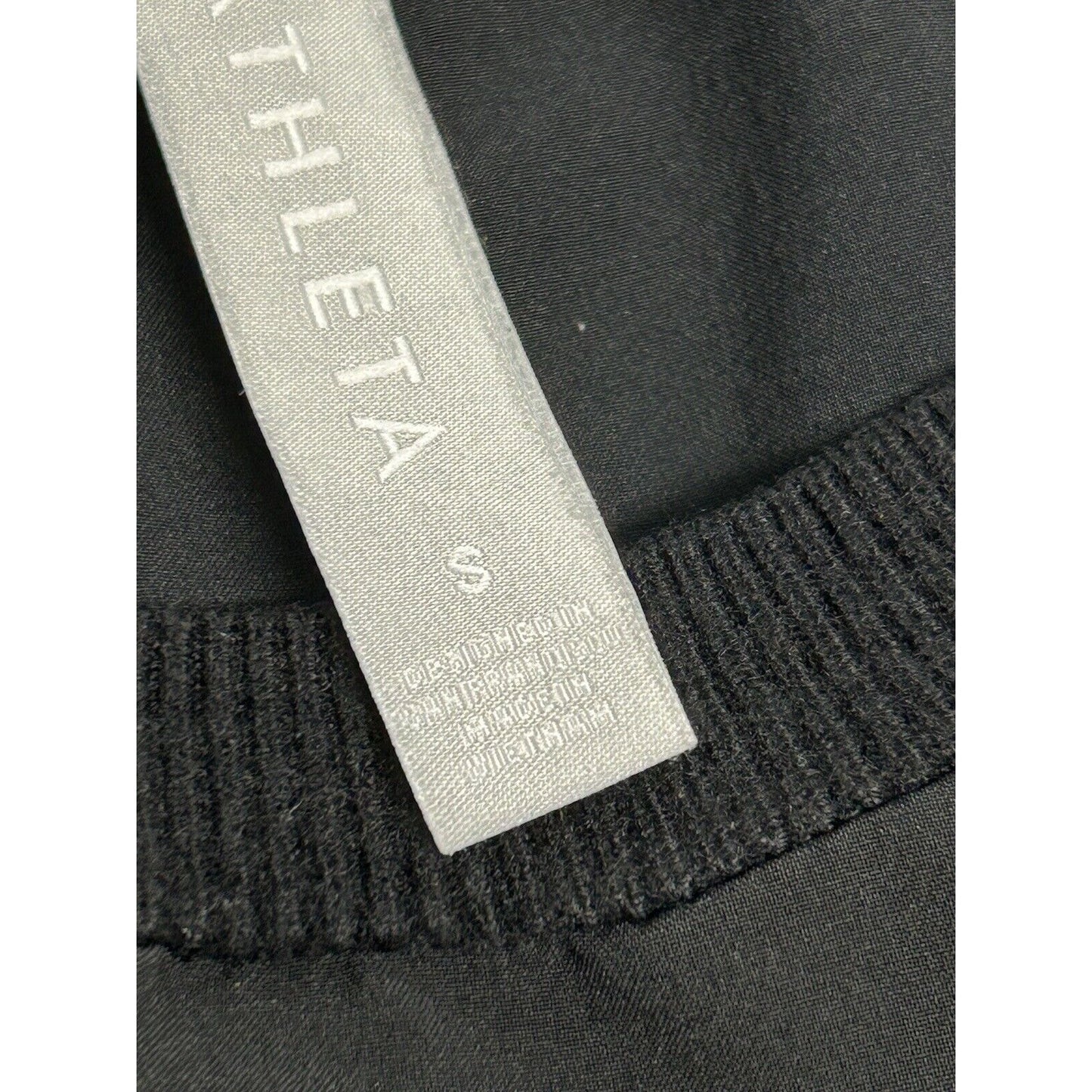 Athleta Solid Black Athletic Workout Sleeveless Lightweight Tank Top Women’s S