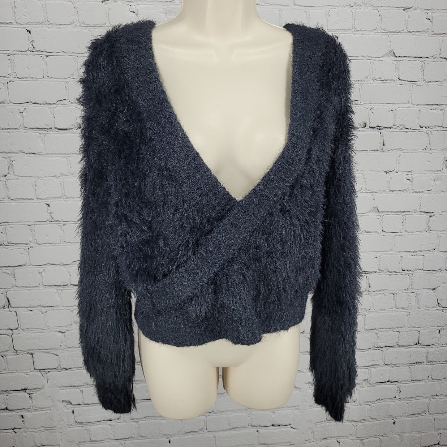 Urban Outfitters Black Faux Fur Long Sleeve Plunge Pullover Sweater Small S