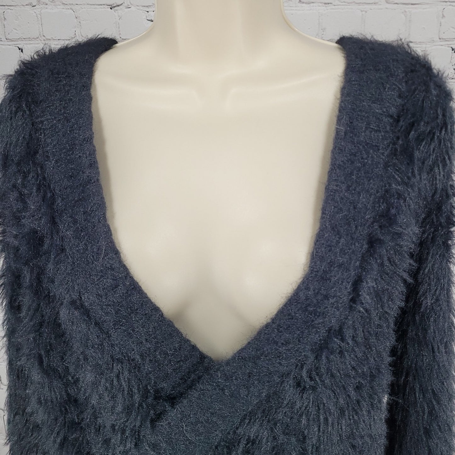 Urban Outfitters Black Faux Fur Long Sleeve Plunge Pullover Sweater Small S