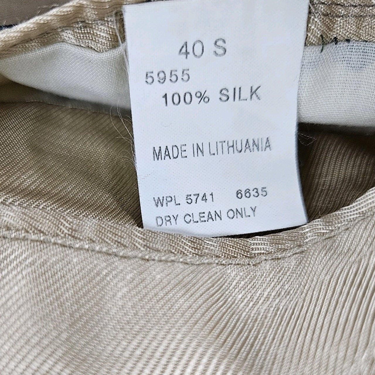 Oscar De La Renta Tan 100% Silk 2 Button Ventless Notch Blazer Sport Coat 40S