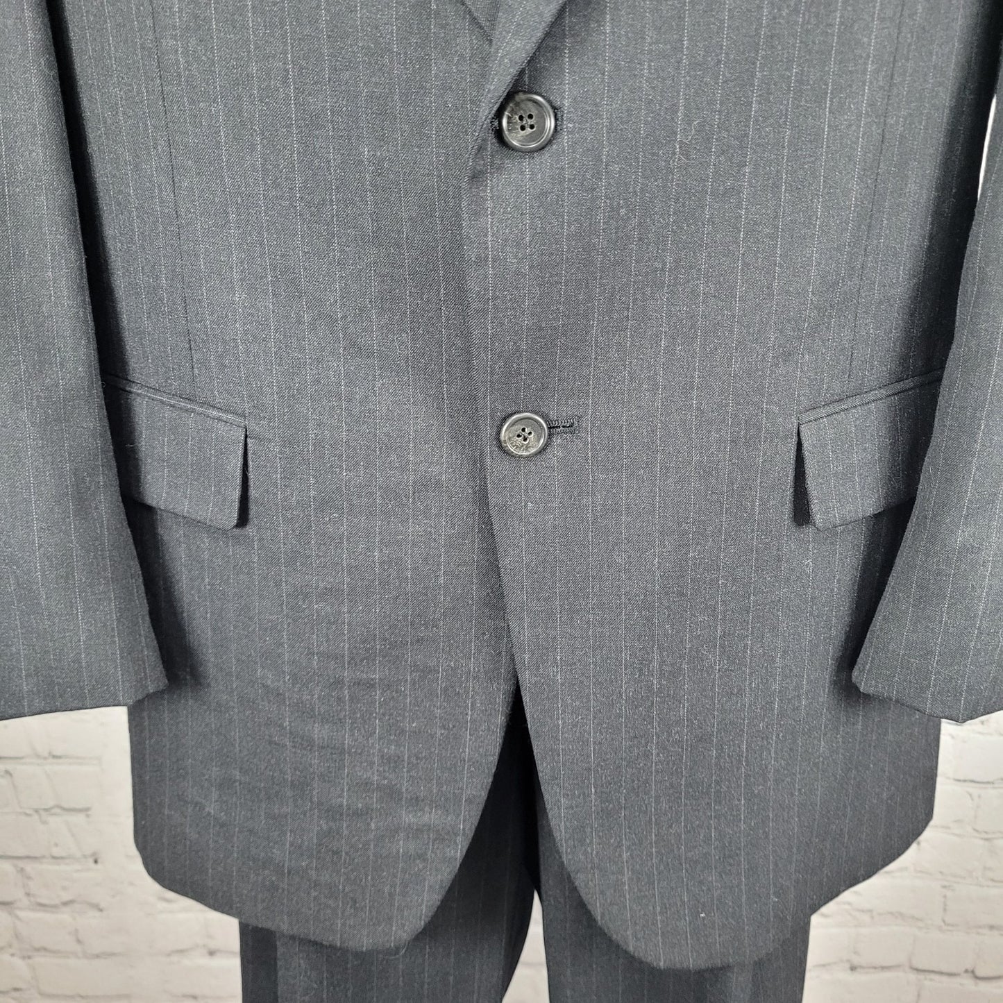 Botany 500 Couture Grey Pinstriped Full 2 Piece Suit USA Jacket 42L Pants 33x32
