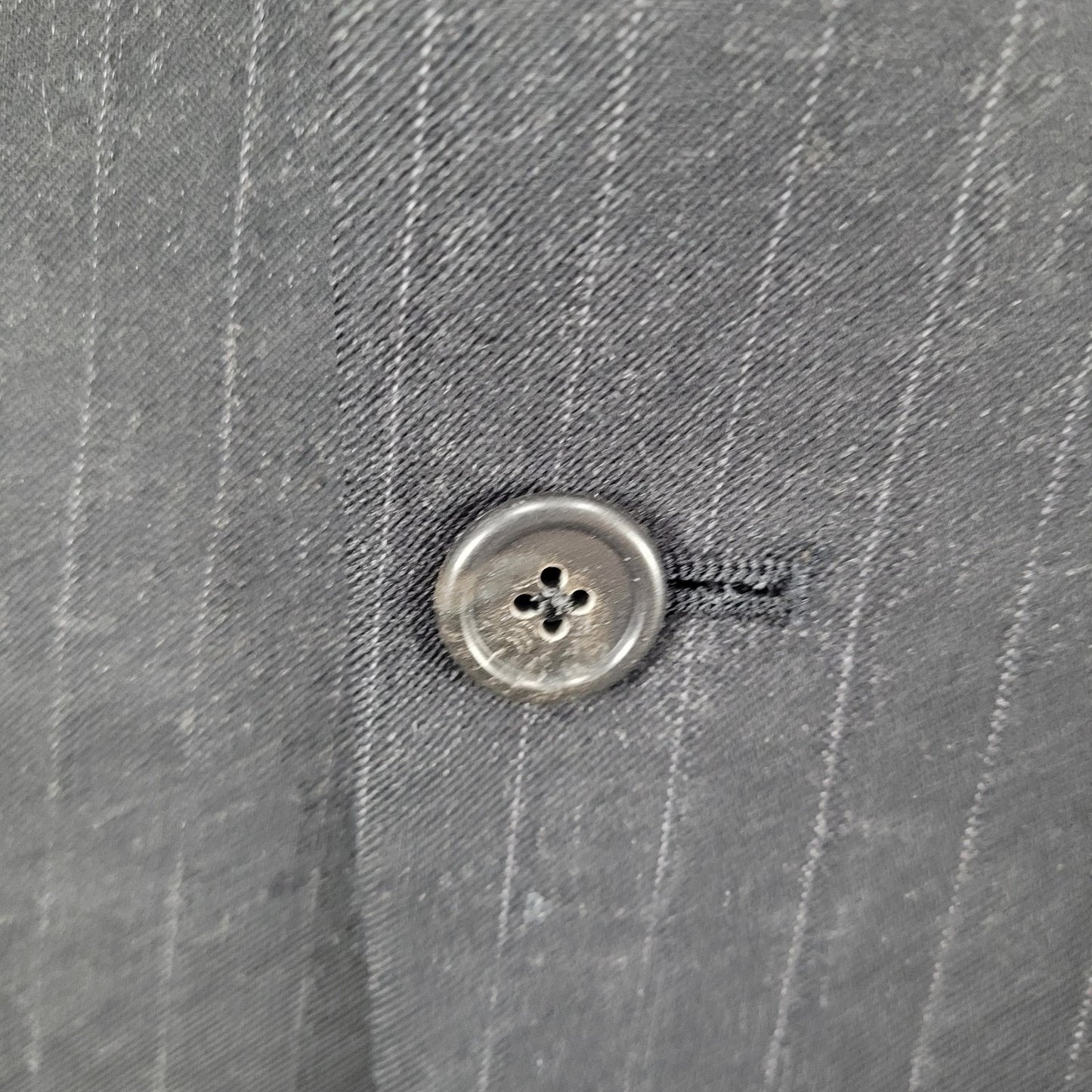 Botany 500 Couture Grey Pinstriped Full 2 Piece Suit USA Jacket 42L Pants 33x32