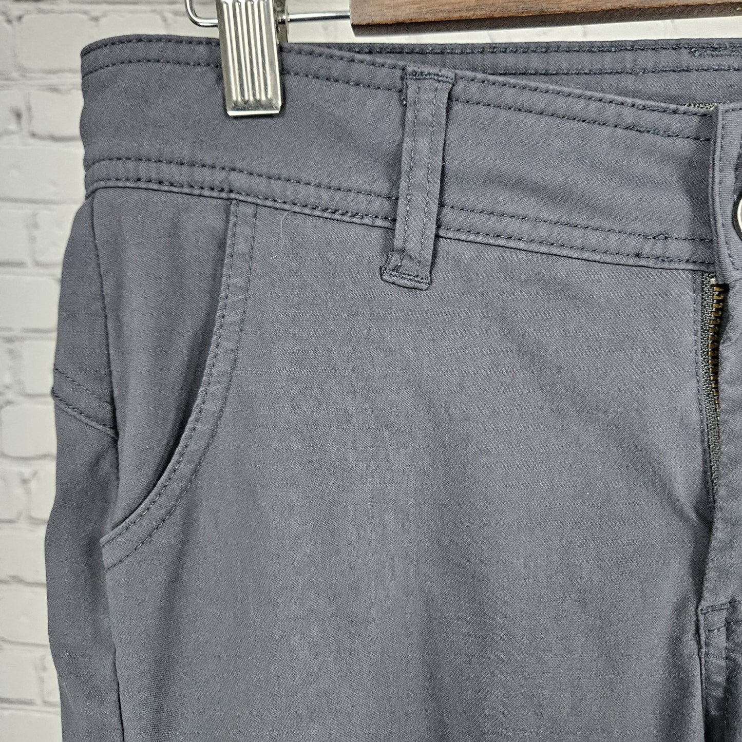 Prana Grey Nylon Stretch Low Rise Lightweight Cropped Straight Pants 4 (30x25.5)