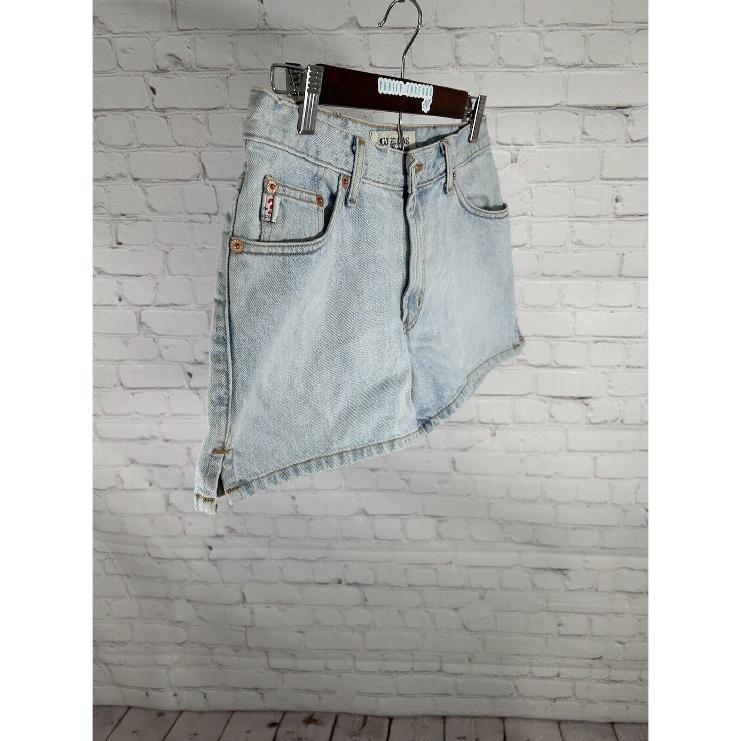 VTG Guess Jeans Authentic Original Design Light Wash Women’s Shorts 29 (28 x 3)