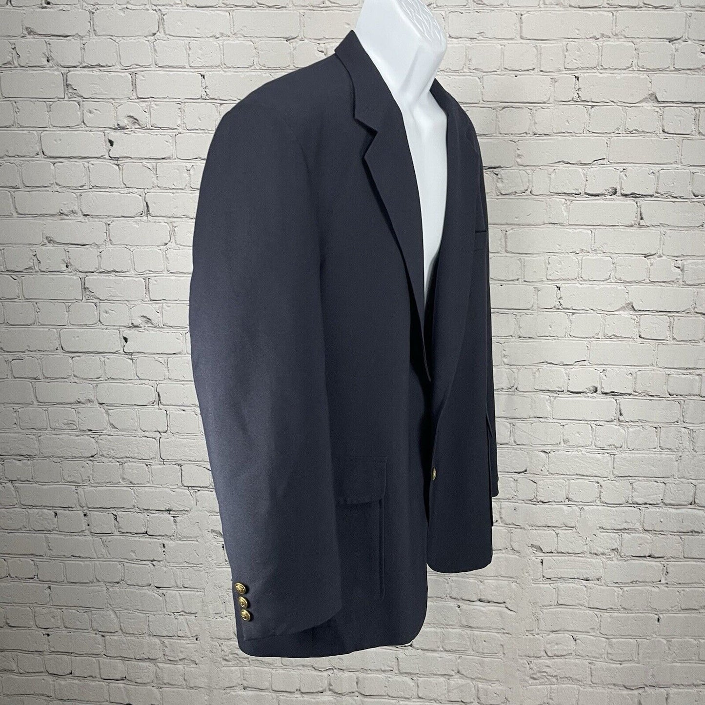 Reed St James Navy Gold 2 Button Vented Easy Care Sports Coat Blazer USA Size 44