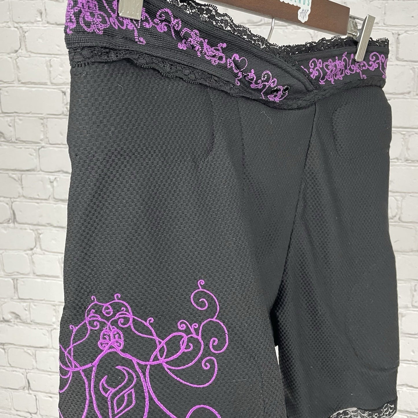Demon Black Purple Impact Protective Gear Padded Bicycle Snowboard Shorts Medium