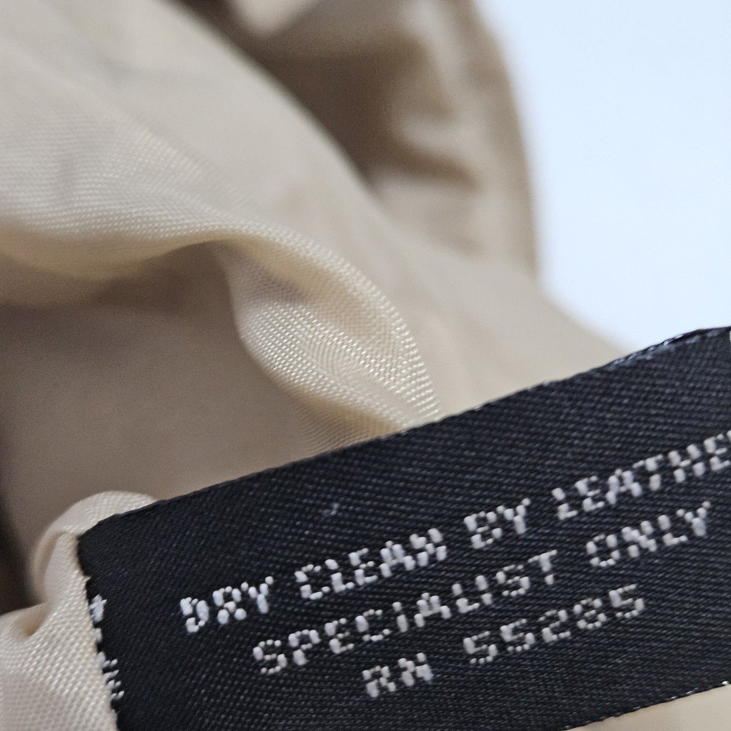 VTG Express Compagnie Internationale Genuine Suede Leather Skirt 9/10 (26”x 19”)