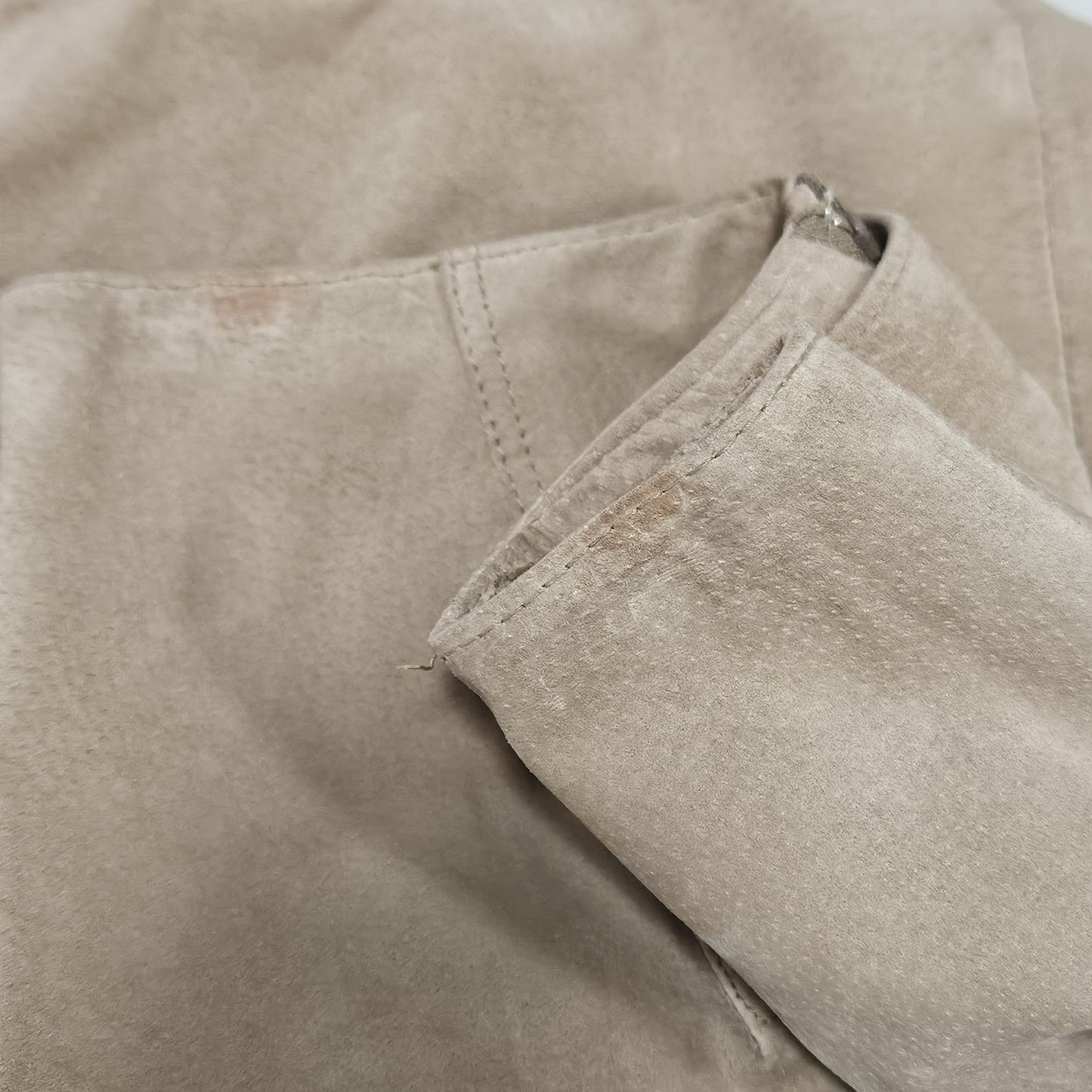 VTG Express Compagnie Internationale Genuine Suede Leather Skirt 9/10 (26”x 19”)