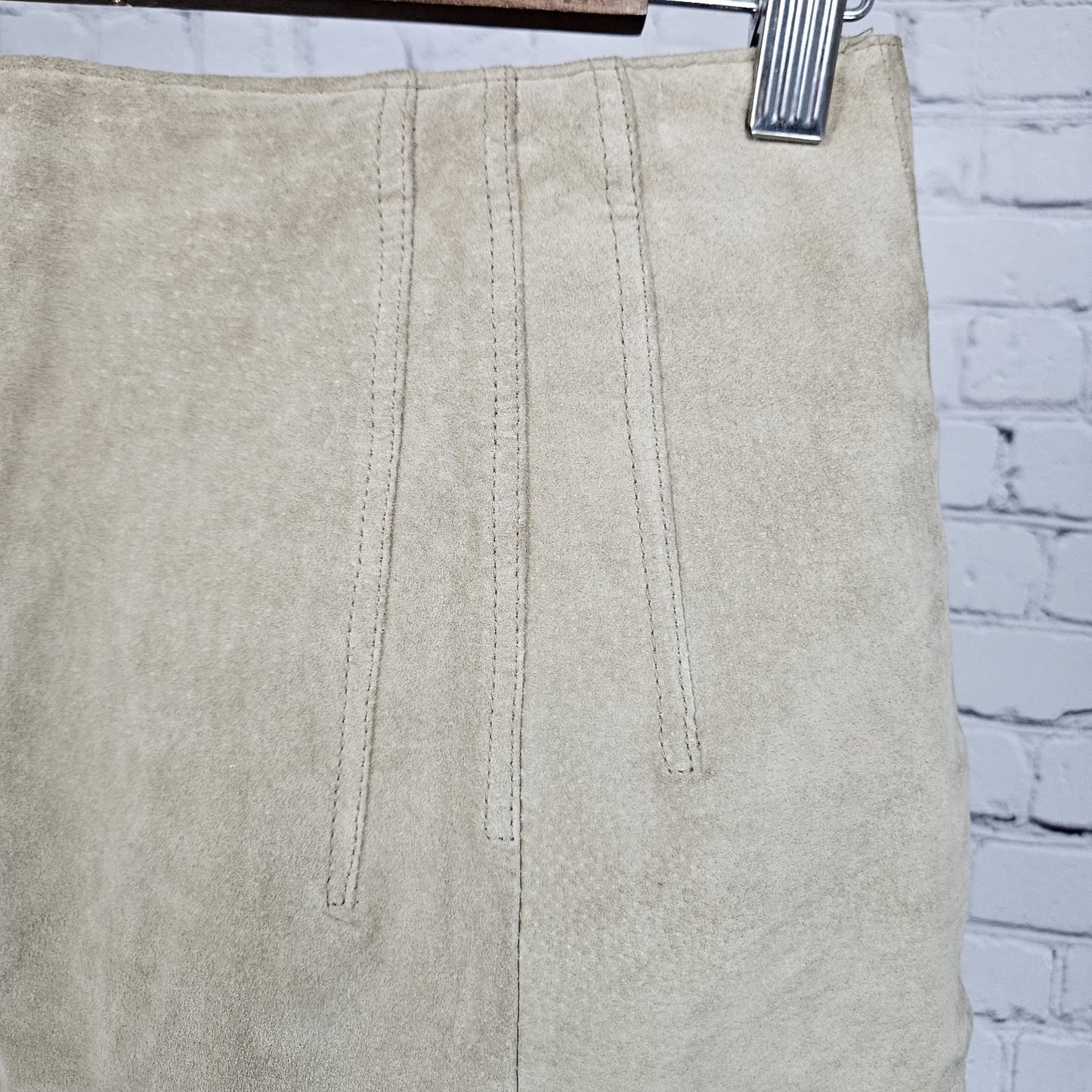 VTG Express Compagnie Internationale Genuine Suede Leather Skirt 9/10 (26”x 19”)