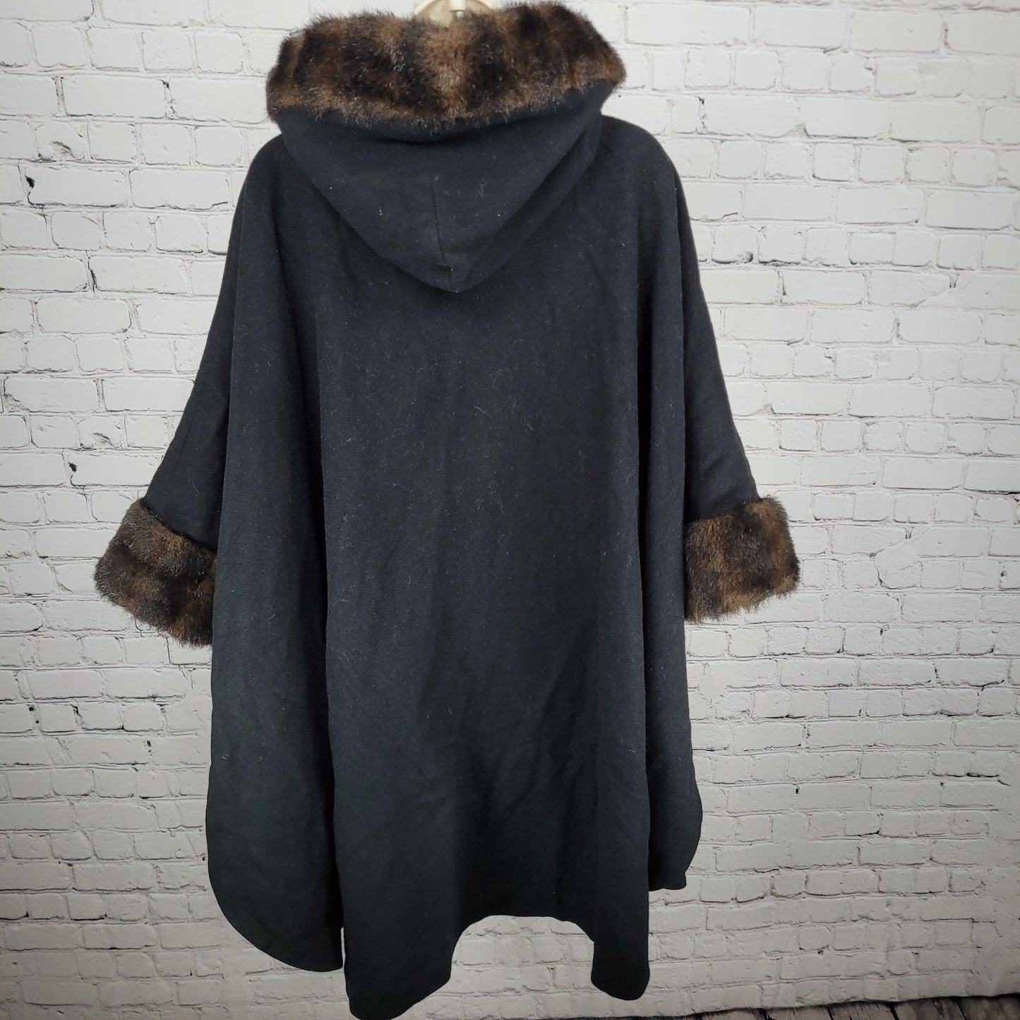Stephanie Mathews Black Faux Fur Trim Hooded Cape Buttoned Over Coat One Size