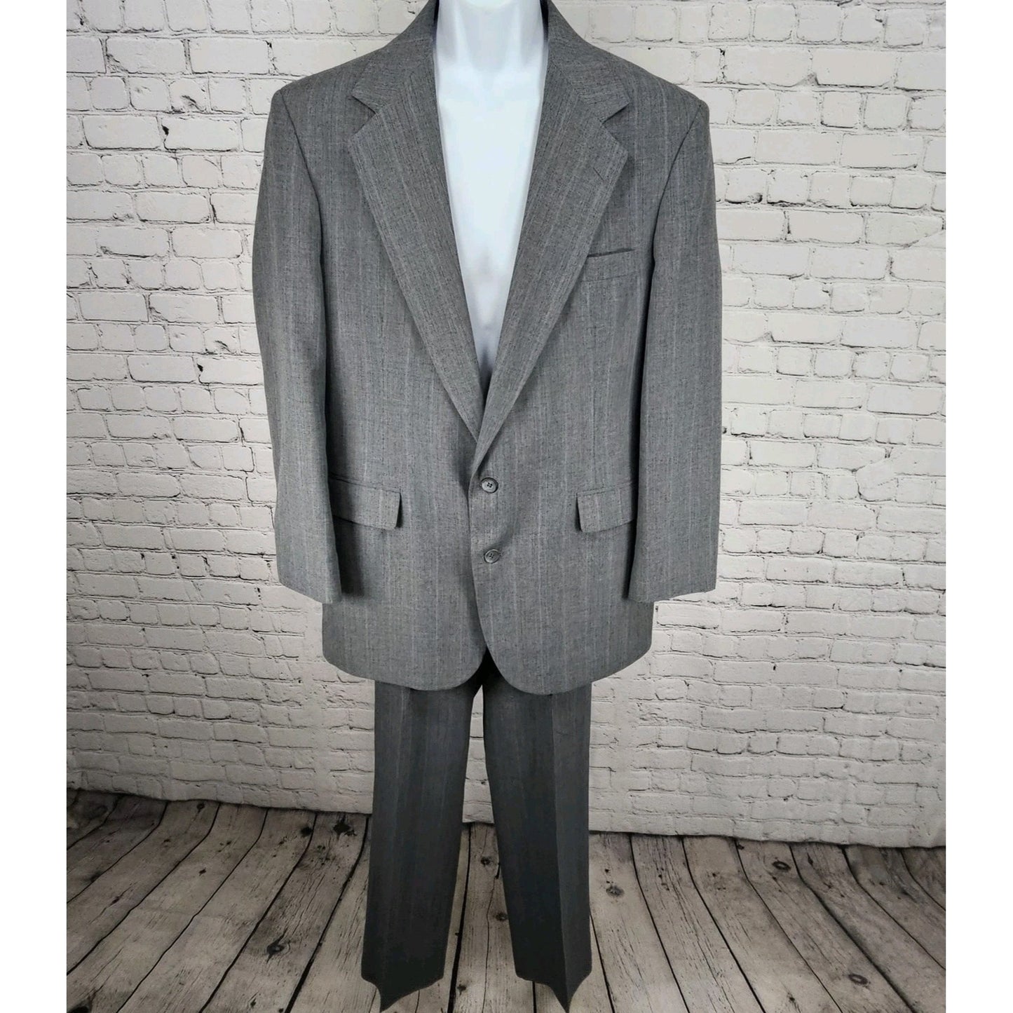 VTG Haggar Grey Gentlemen's Fit Full Suit 2 Piece Set Notch USA 42L 34x30