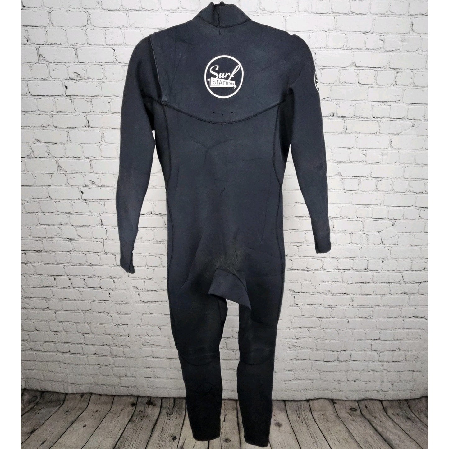 Surf Station Black Long Sleeve Full Length Front Zip Wetsuit Florida Large L