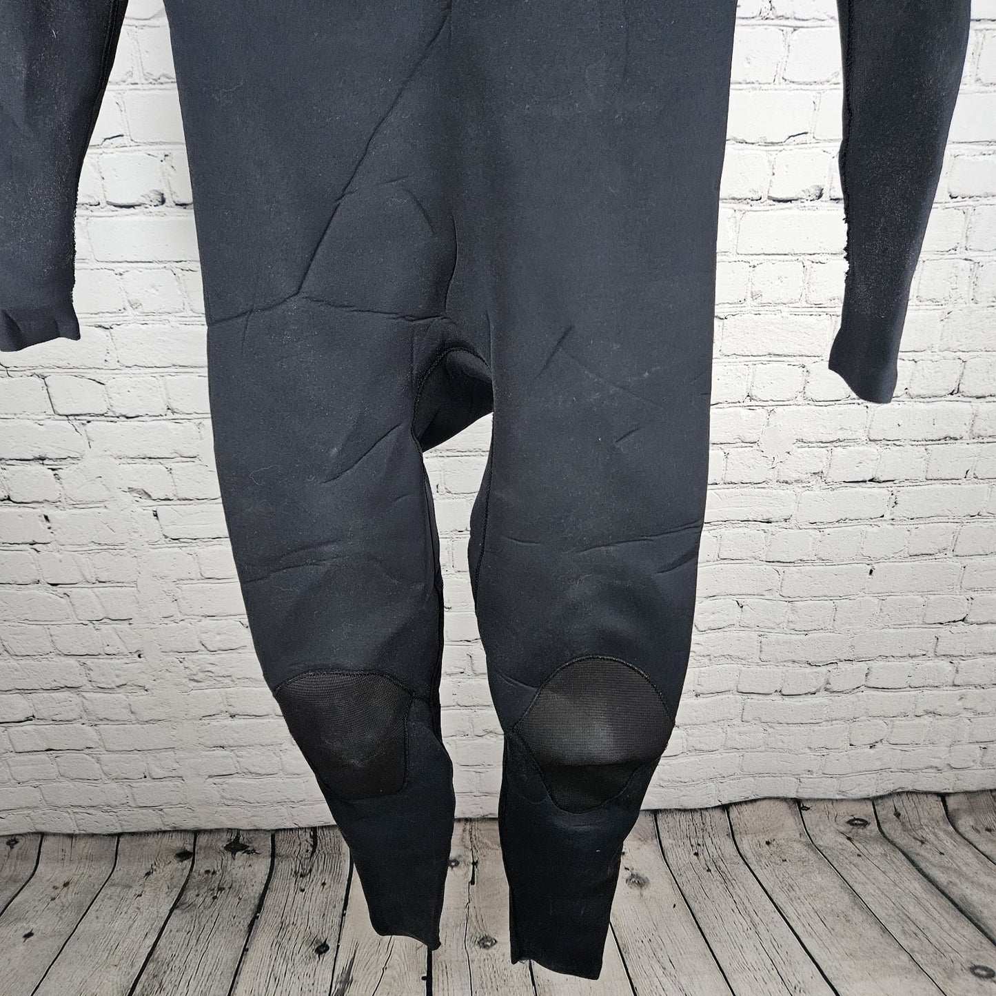 Surf Station Black Long Sleeve Full Length Front Zip Wetsuit Florida Large L