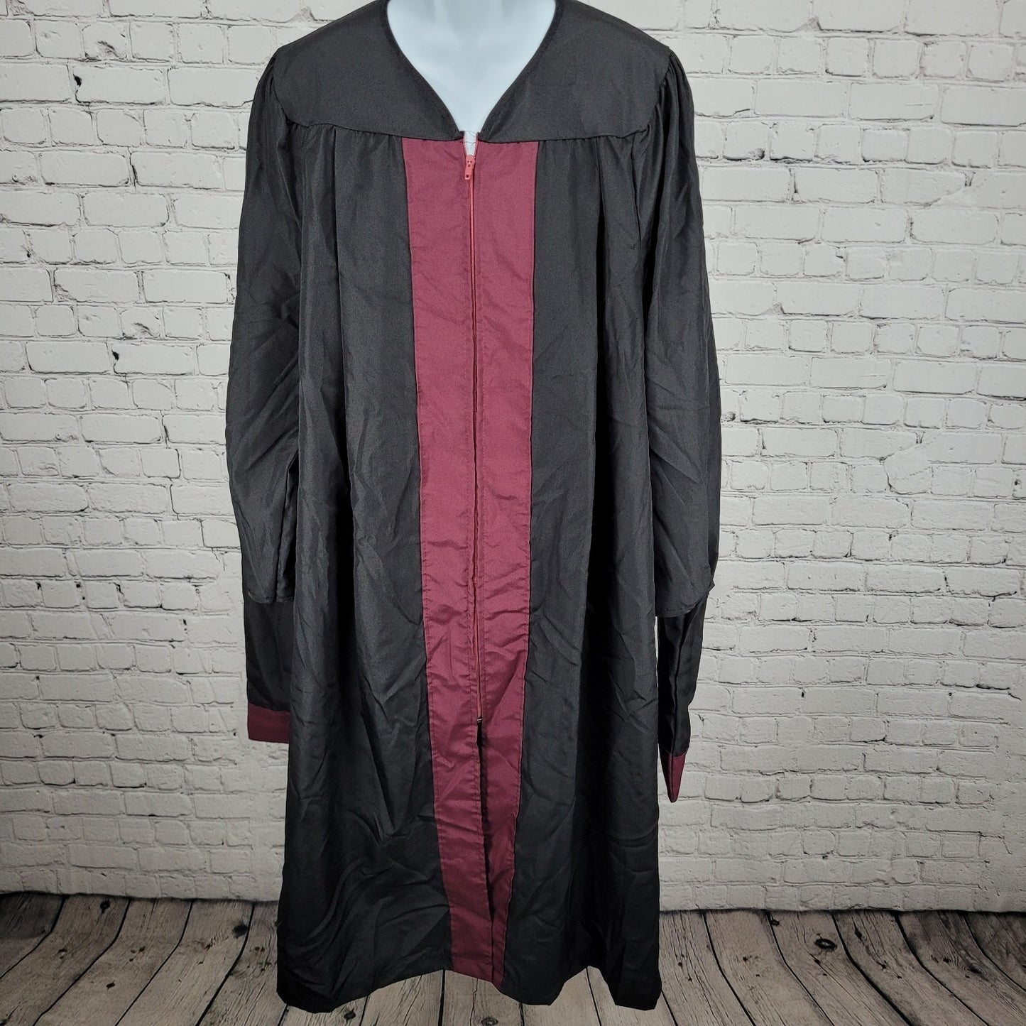 Texas State University Bobcats Black Maroon Front Zip College Graduation Gown