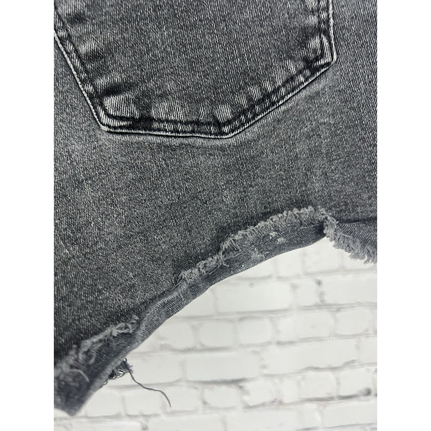 Madewell Grey Black Cotton Raw Hem Short Denim Jean Shorts High Rise 27 (28x3.5)